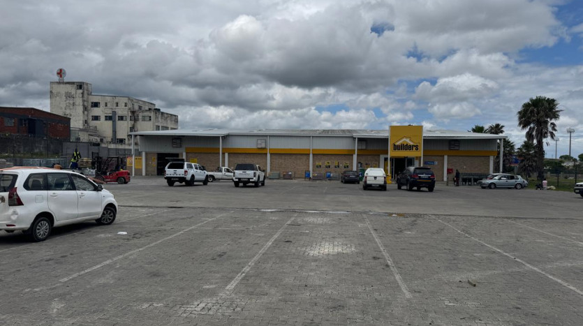 National Store in Prime Location Property Images