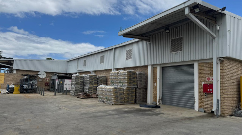 National Store in Prime Location Property Images
