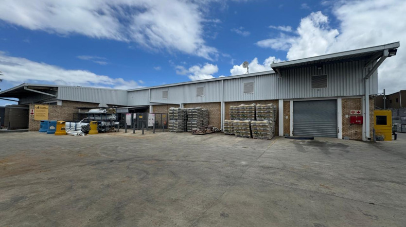 National Store in Prime Location Property Images