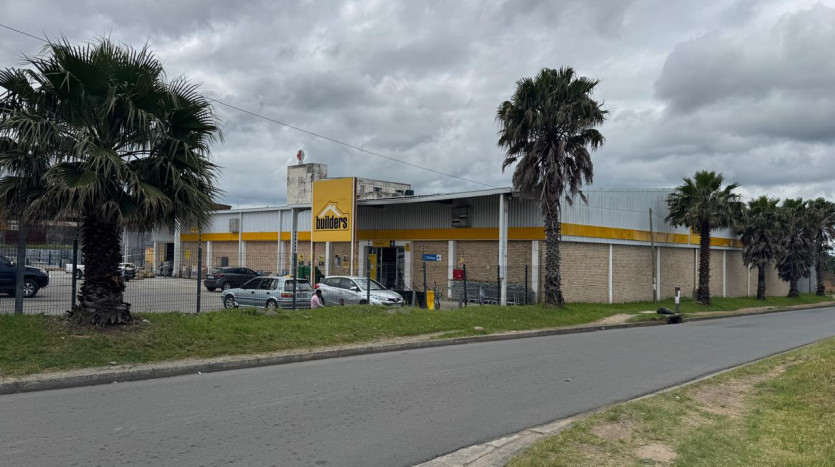 National Store in Prime Location Property Images