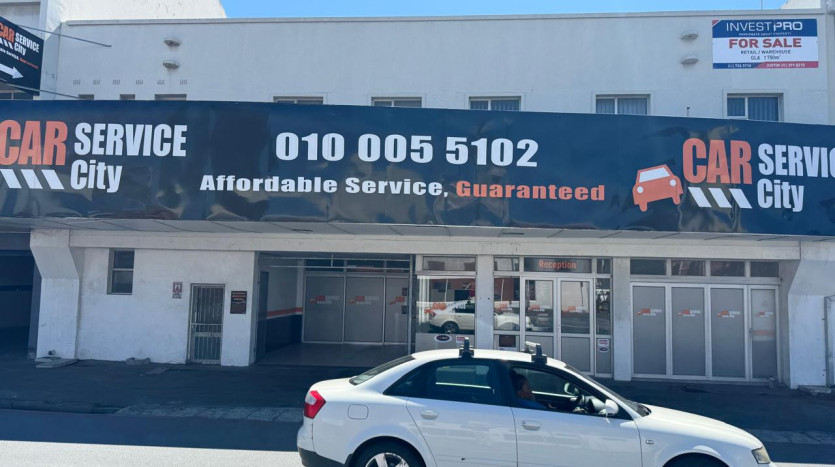 Centrally Located Showroom Property Images