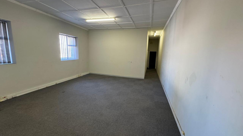 Centrally Located Showroom Property Images