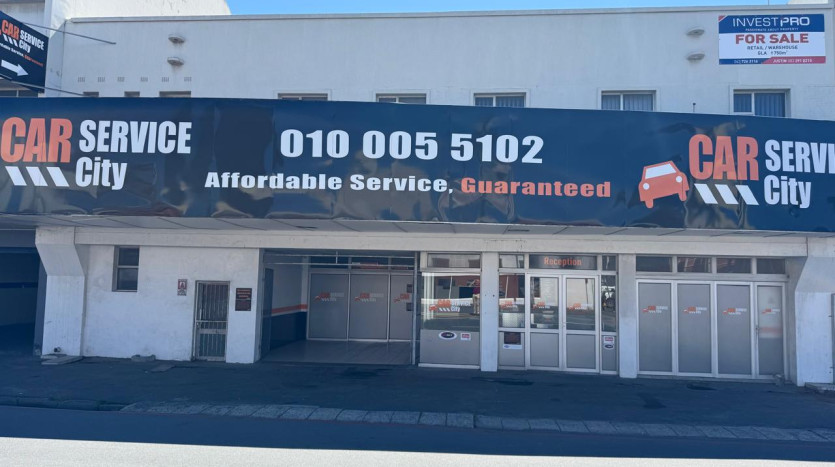 Centrally Located Showroom Property Images