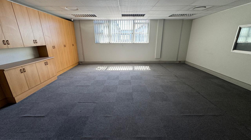 Highly Versatile Property Property Images