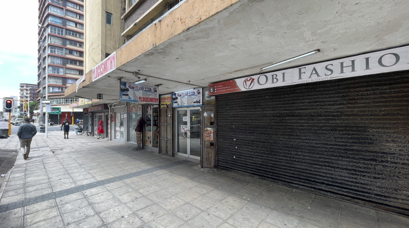 Ground Floor Retail Units in South Beach Property Images