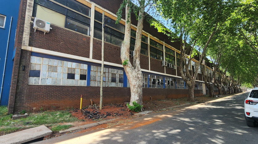 Expansive Manufacturing & Industrial Facility Property Images