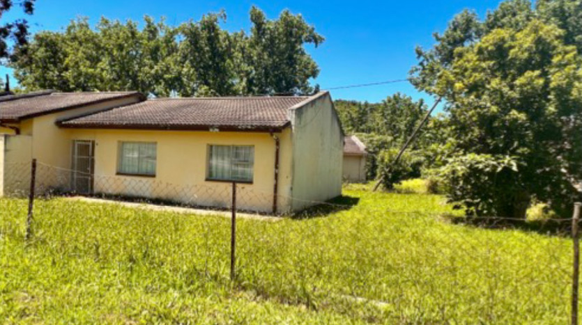 House in Butterworth Property Images