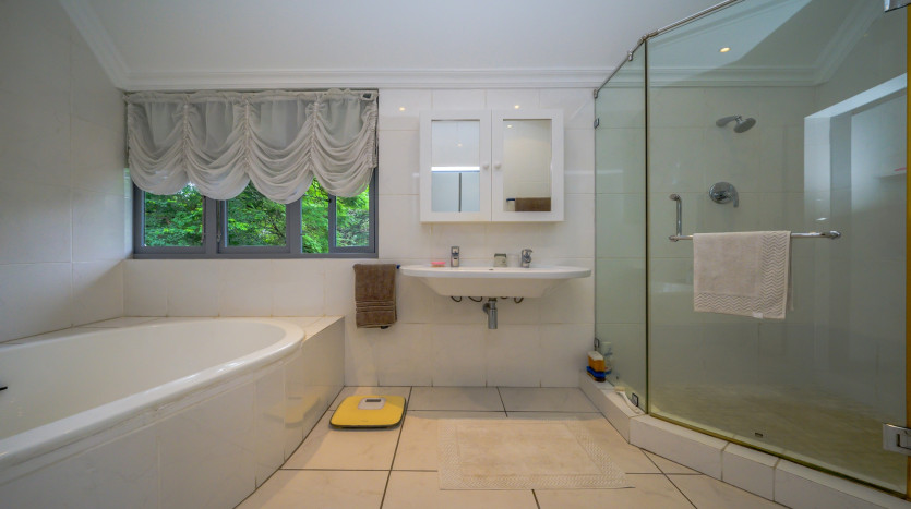Spacious Family Home Durban North Property Images