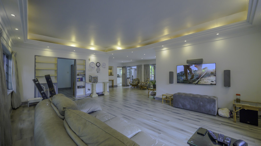 Spacious Family Home Durban North Property Images