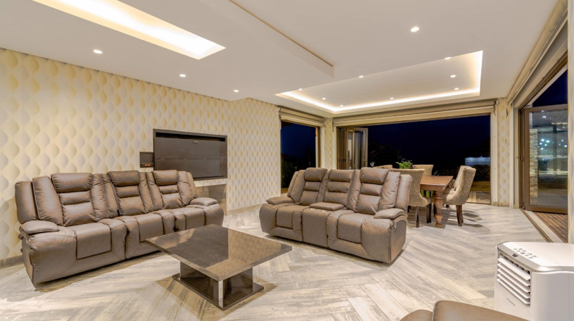 Magnificent Furnished Mansion in Secure Izinga Gated Estate Property Images