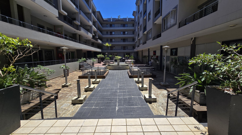 7 Commercial Units in Umhlanga Property Images