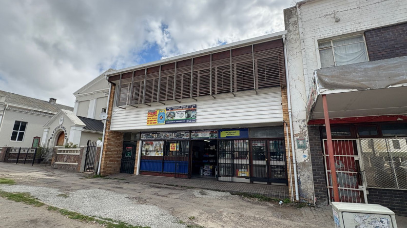 CBD Retail & Commercial Investment Property Images