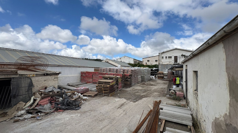 CBD Retail & Commercial Investment Property Images