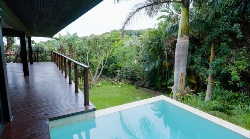 Exquisite Coastal Retreat in Prestigious Zimbali Estate Property Images