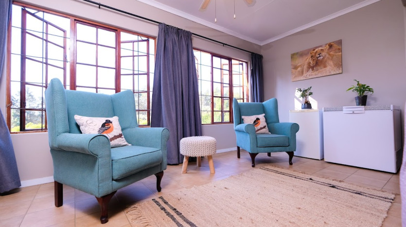 Worlds View 3 Bedroom House On Auction Property Images