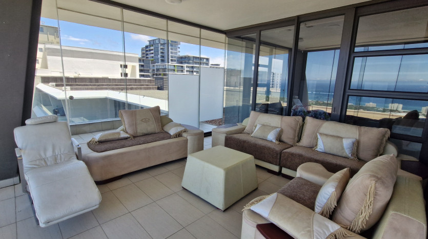 Luxury Penthouse with Indian Ocean Views Property Images