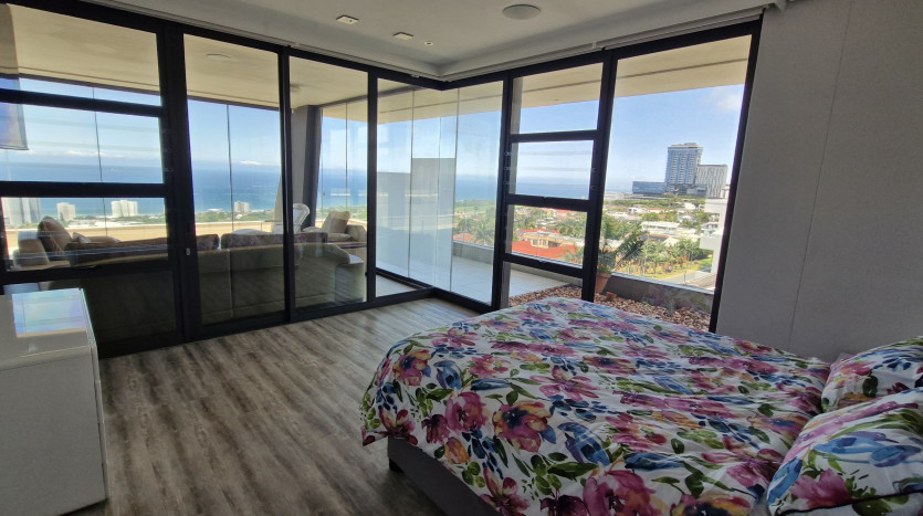 Luxury Penthouse with Indian Ocean Views Property Images