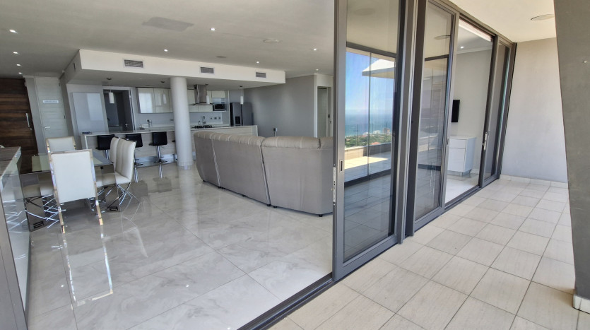 Luxury Penthouse with Indian Ocean Views Property Images