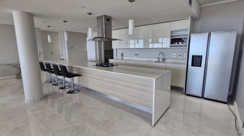 Luxury Penthouse with Indian Ocean Views Property Images