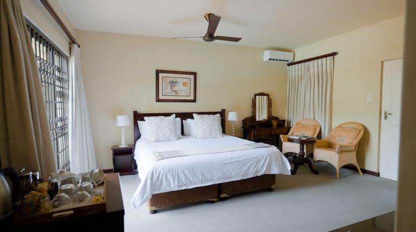 Centrally Located Umhlanga Guesthouse Property Images