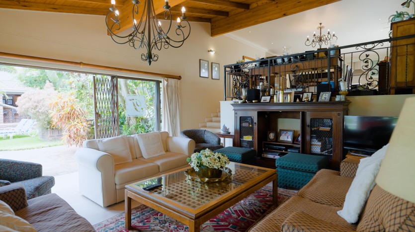 Centrally Located Umhlanga Guesthouse Property Images