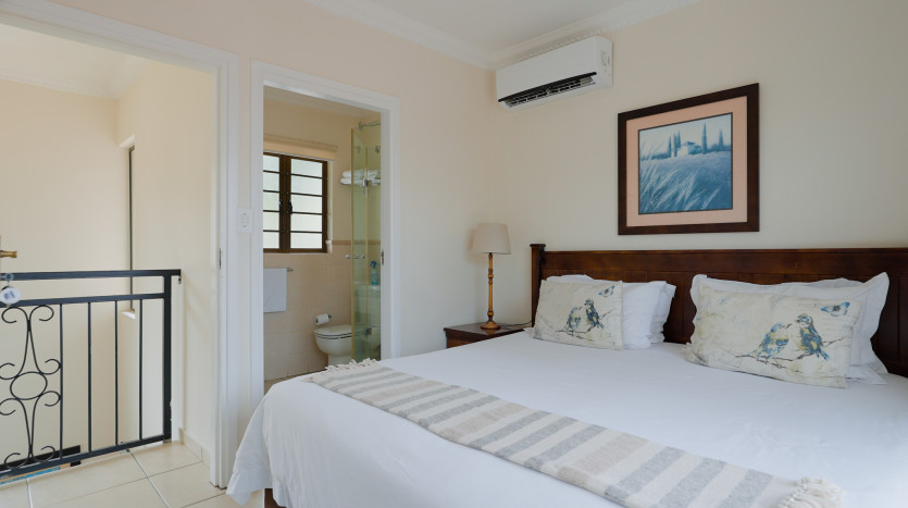 Centrally Located Umhlanga Guesthouse Property Images