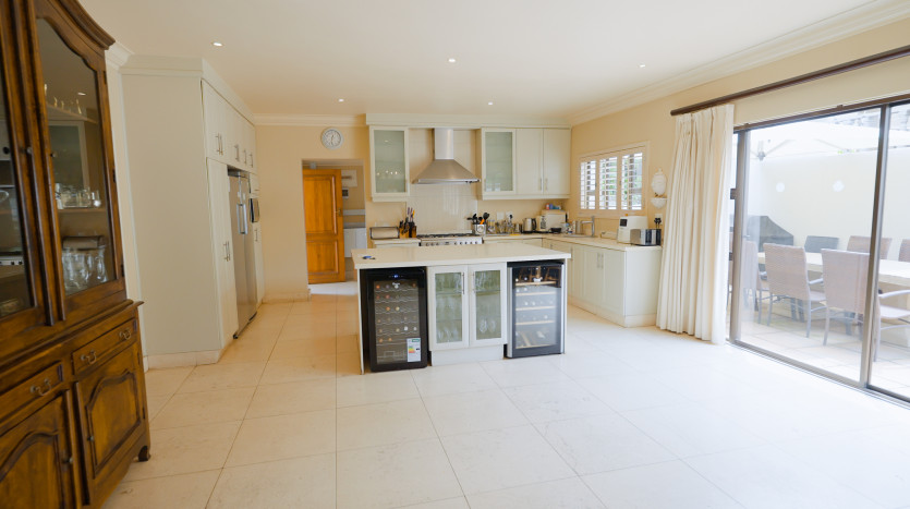 Centrally Located Umhlanga Guesthouse Property Images