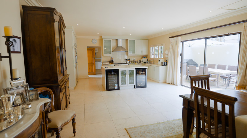 Centrally Located Umhlanga Guesthouse Property Images