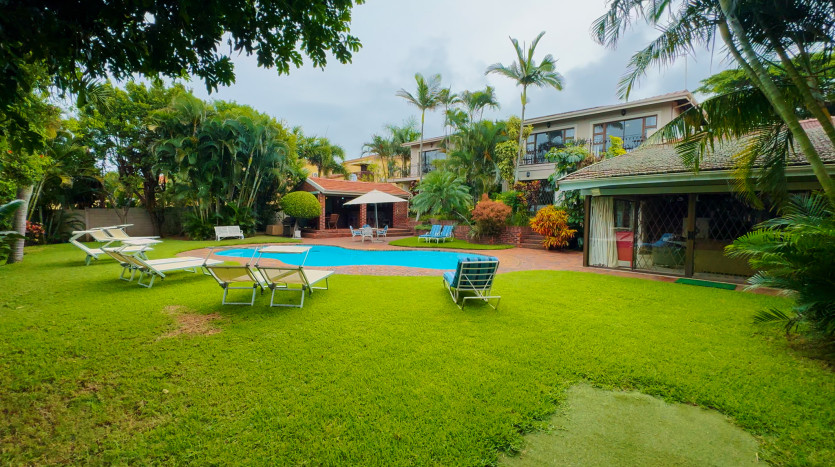 Centrally Located Umhlanga Guesthouse Property Images