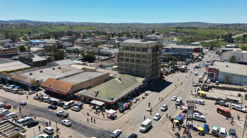 Commercial Landmark Property with Retail Shops and Hotel in Mthatha CBD Property Images