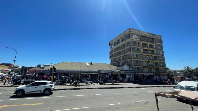 Commercial Landmark Property with Retail Shops and Hotel in Mthatha CBD Property Images