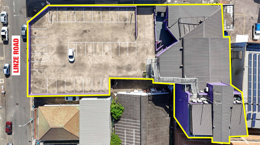 High Trading Zone Commercial Property Property Images