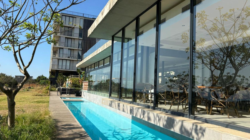 Upmarket Retirement Unit In Sibaya Precinct Property Images