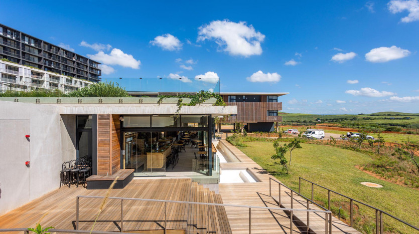 Upmarket Retirement Unit In Sibaya Precinct Property Images