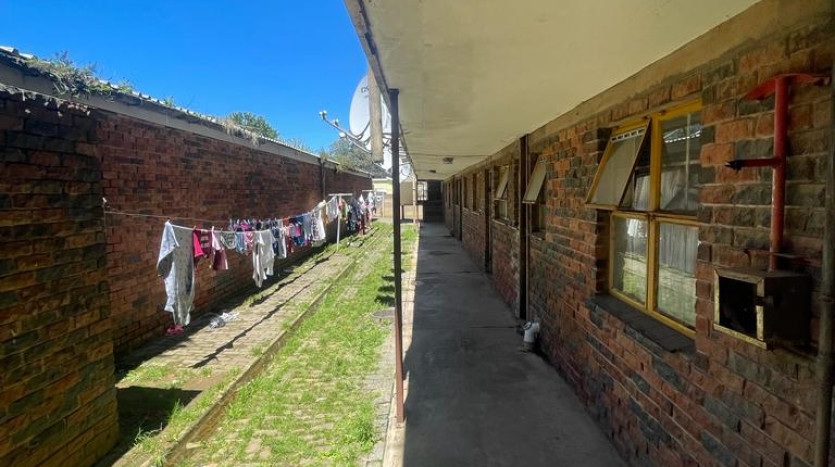 Accommodation Blocks with 24 Flats and Garages, Umtata, Eastern Cape Property Images