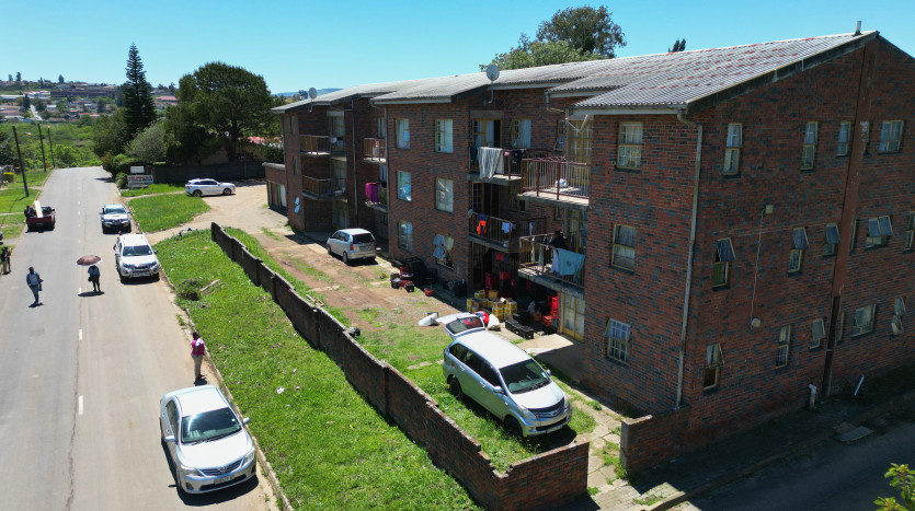 Accommodation Blocks with 24 Flats and Garages, Umtata, Eastern Cape Property Images
