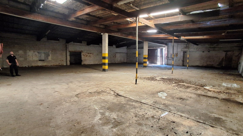 Versatile Industrial Property in Margate Property Images