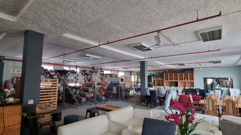 Industrial Warehouse In Springfield Park Property Images
