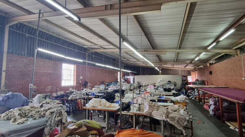 Industrial Warehouse In Springfield Park Property Images