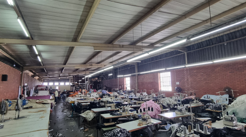 Industrial Warehouse In Springfield Park Property Images