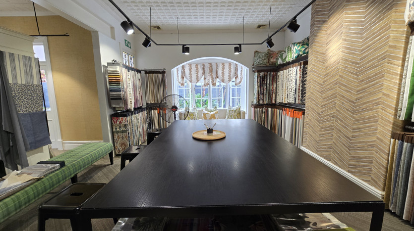 Spacious Commercial Property in Florida Road Property Images
