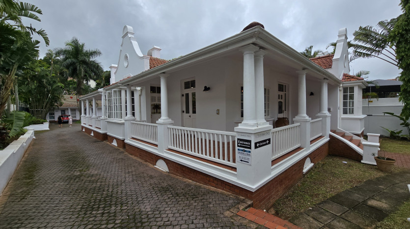 Spacious Commercial Property in Florida Road Property Images
