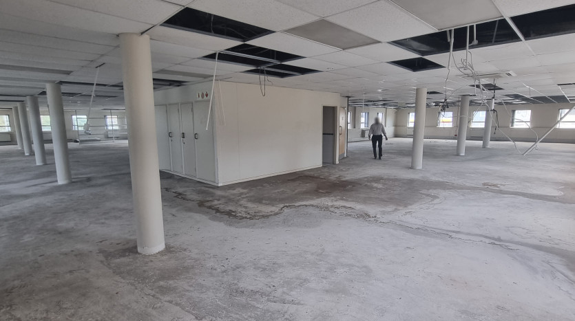 Iconic Commercial Properties on Florida Road Property Images