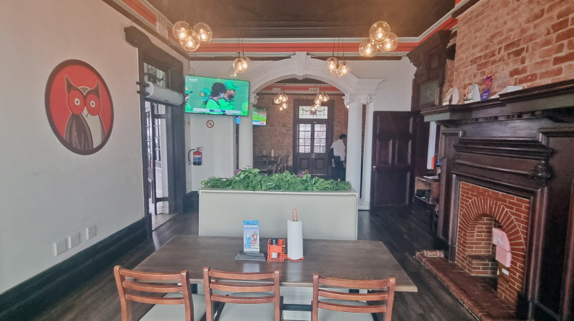 Iconic Commercial Properties on Florida Road Property Images