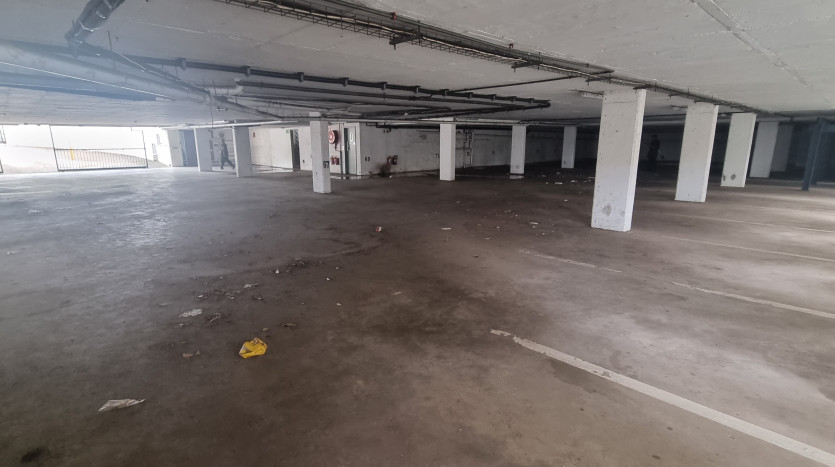 Iconic Commercial Properties on Florida Road Property Images