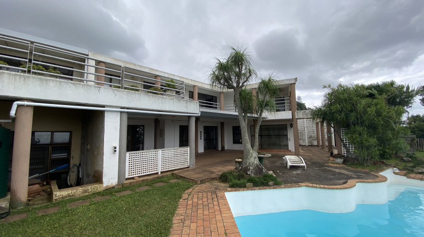 Investment Opportunity: Add Value with a Stunning Revamp Property Images
