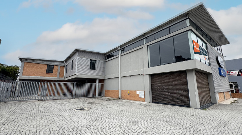 Prominent Retail Site – Newton Park Property Images