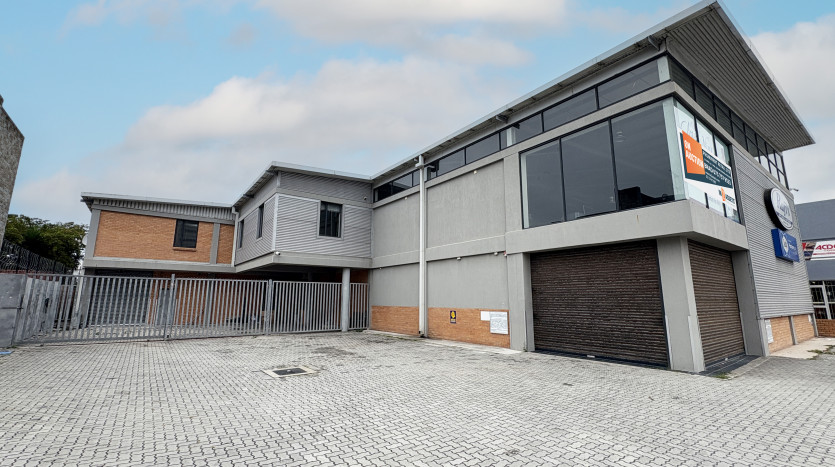 Prominent Retail Site – Newton Park Property Images