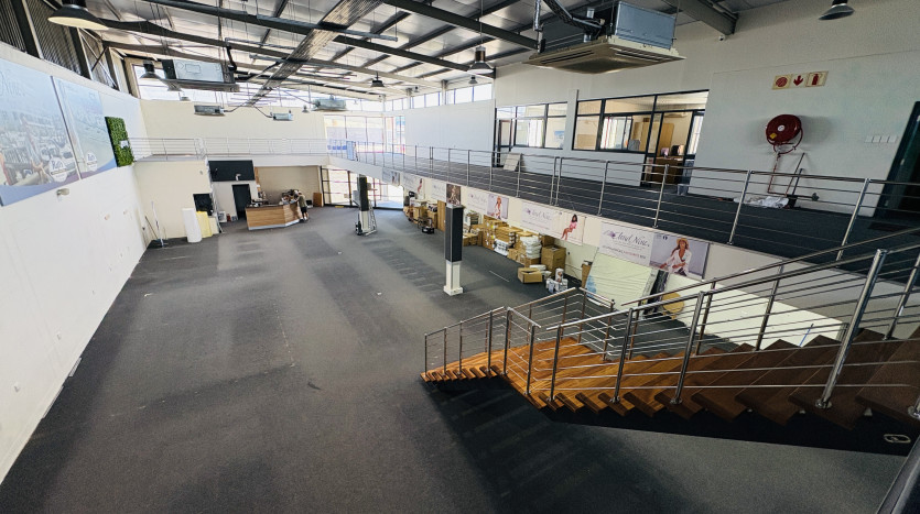 Prominent Retail Site – Newton Park Property Images