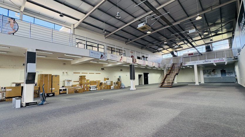 Prominent Retail Site – Newton Park Property Images
